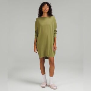 LULULEMON | Back in action LS Dress | size 14